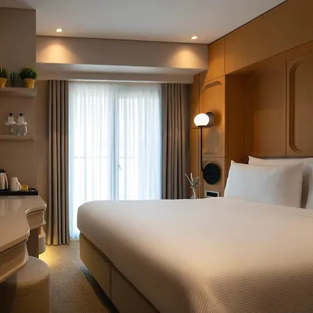 Lunet Old Hotel