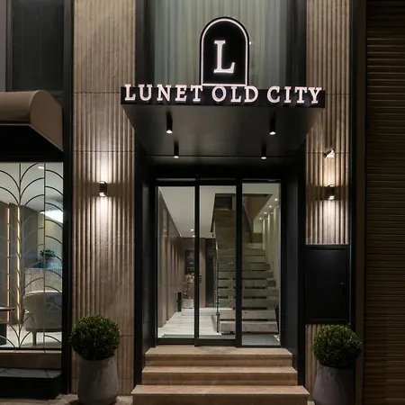 Lunet Old فندق